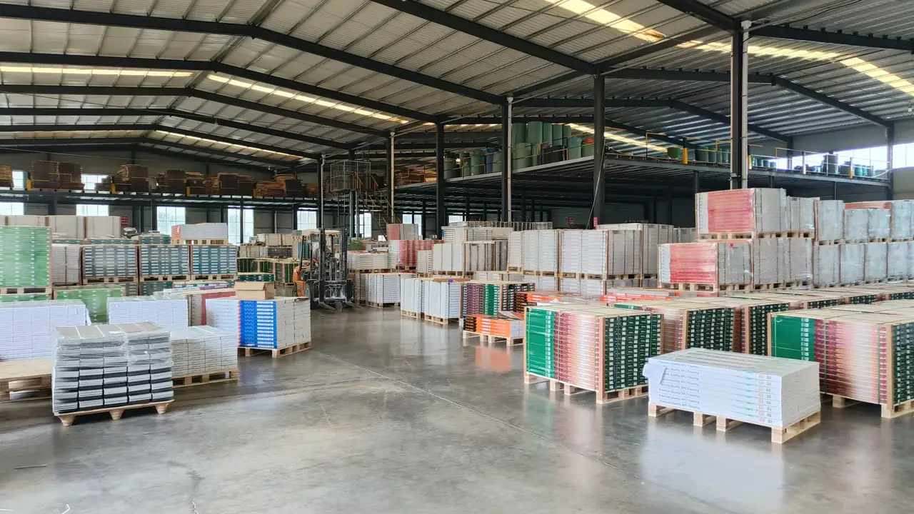 Senoinfi Flooring warehouse and shipping